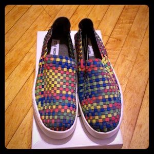 Women Canvas Shoes